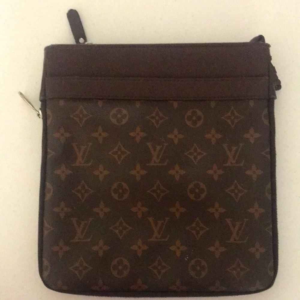 Unisex Damaged crossbody Brown Monogram Crossbody Pouch - Luxury Logo Pattern
